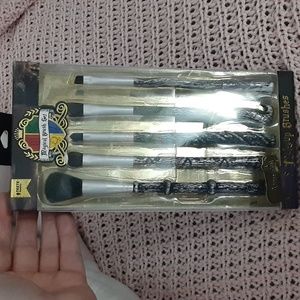 Taste Beauty Magical Brush Set